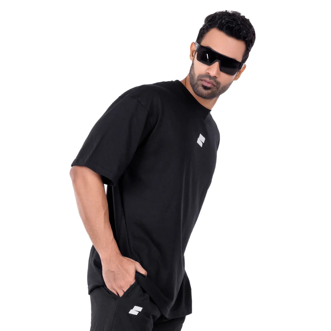 Classy Logo Oversized T-shirt Men – Black - Image 3